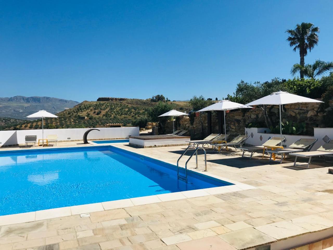 שאקה Tenuta Carabollace מראה חיצוני תמונה